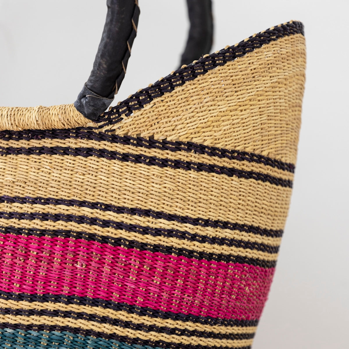 Grand Illusions | Handwoven Shopping Basket - Tema