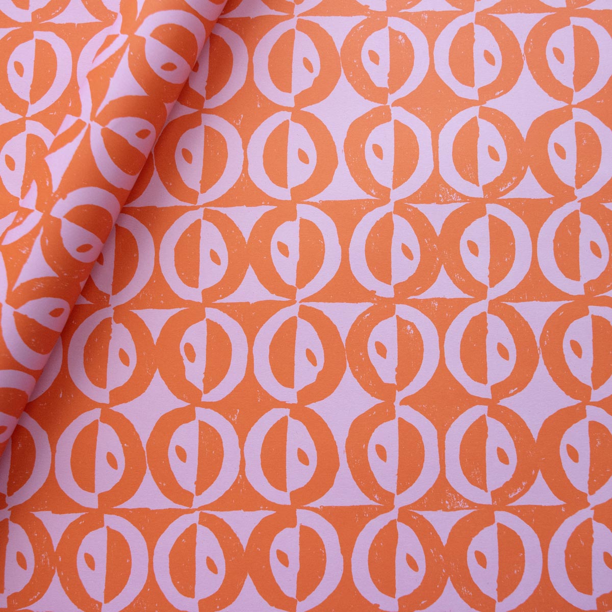 Heliotique | Cambridge Imprint Cirlces & Dots Gift Wrap