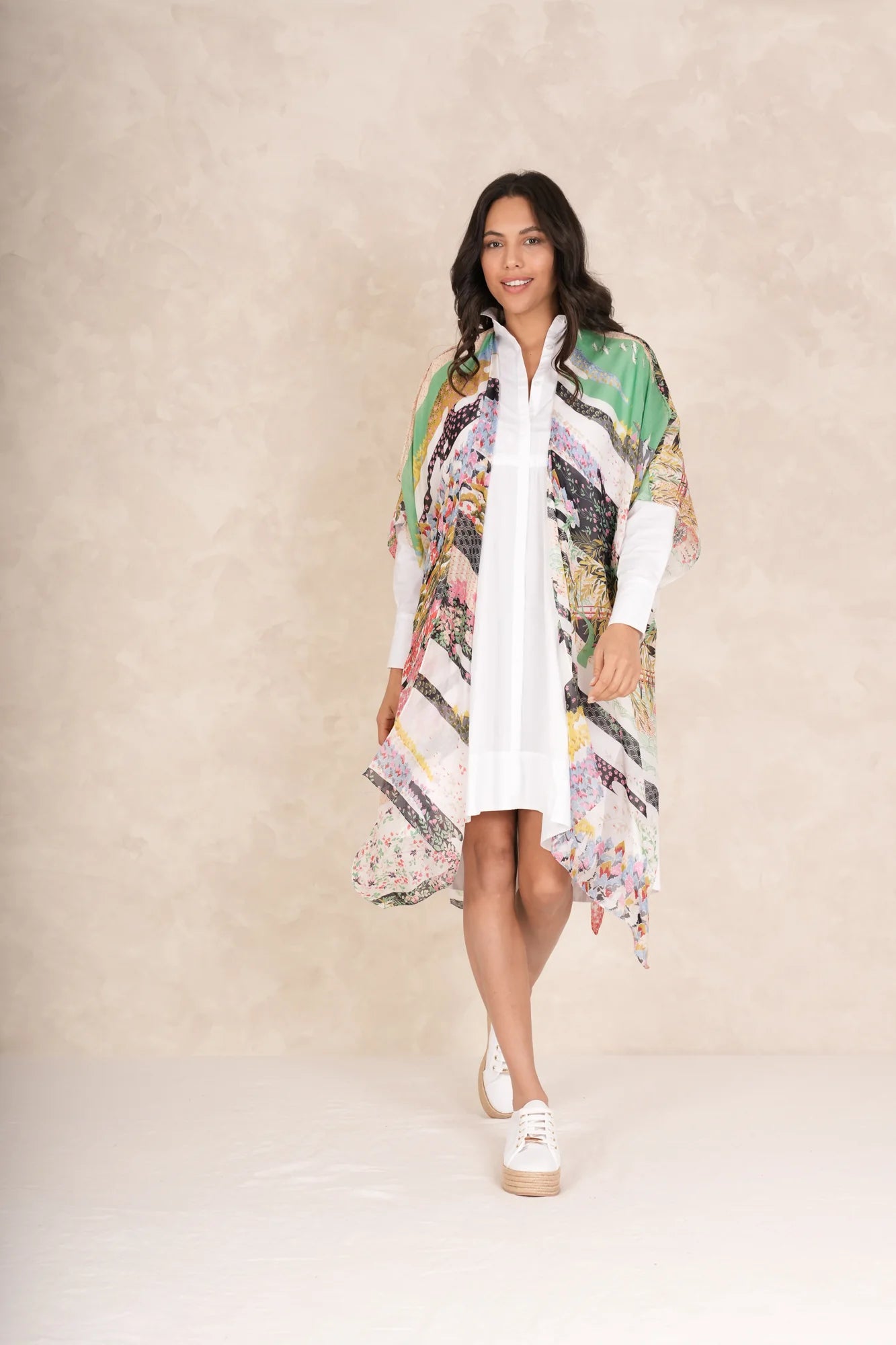 Heliotique | One Hundred Stars Spring White Throwover