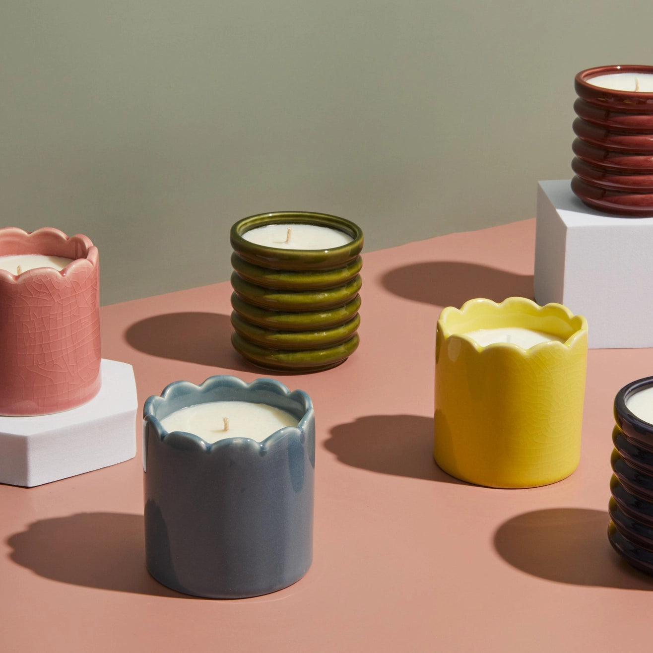 Heliotique Kiln Scalloped Candle - Blackberry & Cedarwood