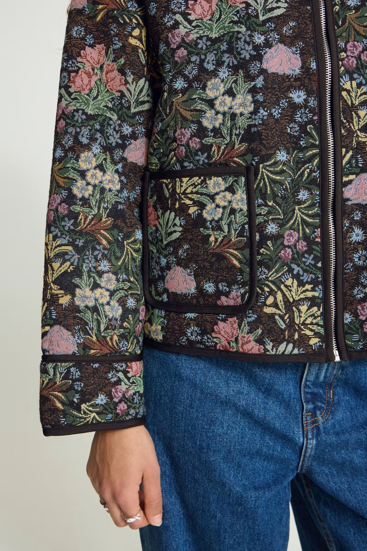 Hulina Floral Jacquard Jacket