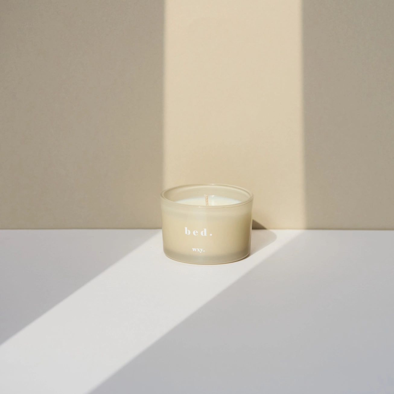 Heliotique Bed Candle - Warm Musk & Black Vanilla