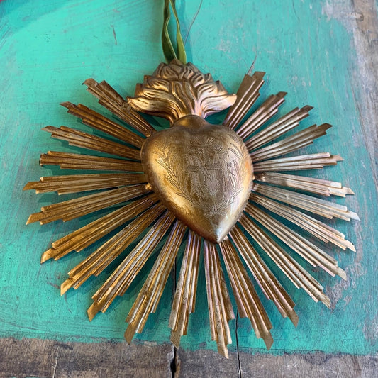 Heliotique | Ex Voto Sacred Heart Sun Rays Ornament