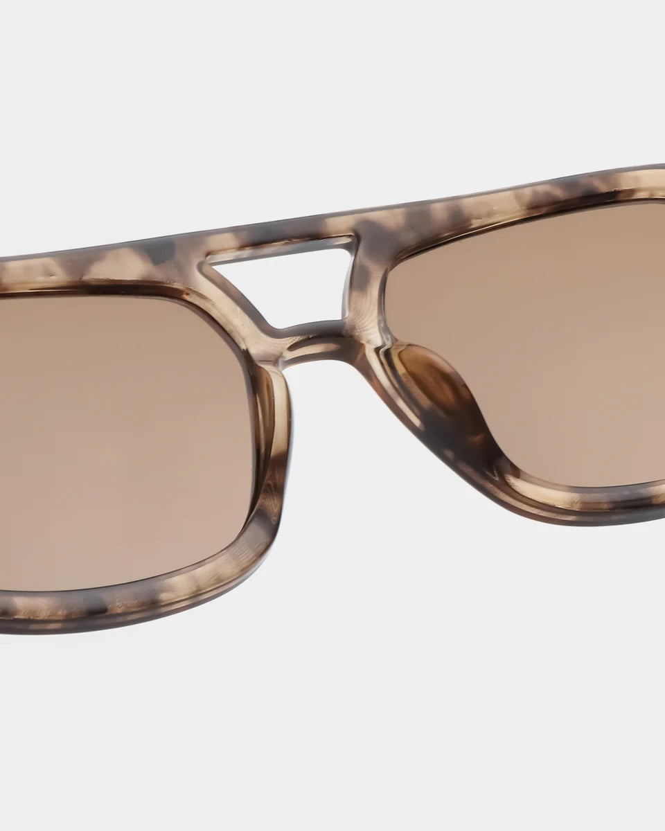 Heliotique | A.Kjaerbede Kaya Sunglasses - Coquina