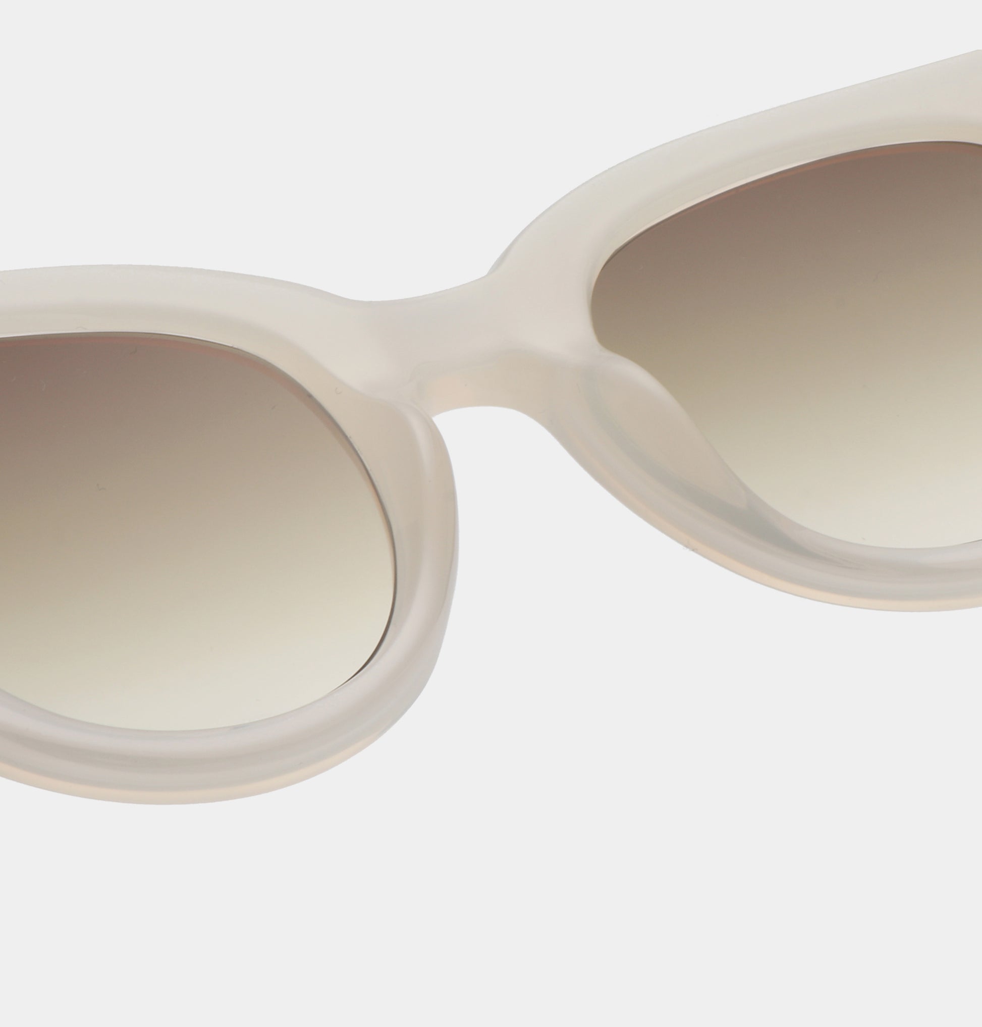 Heliotique | A.Kjaerbede Lilly Sunglasses - Cream Bone