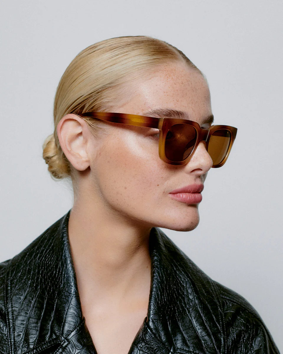 Heliotique Nancy Sunglasses - Demi Brown