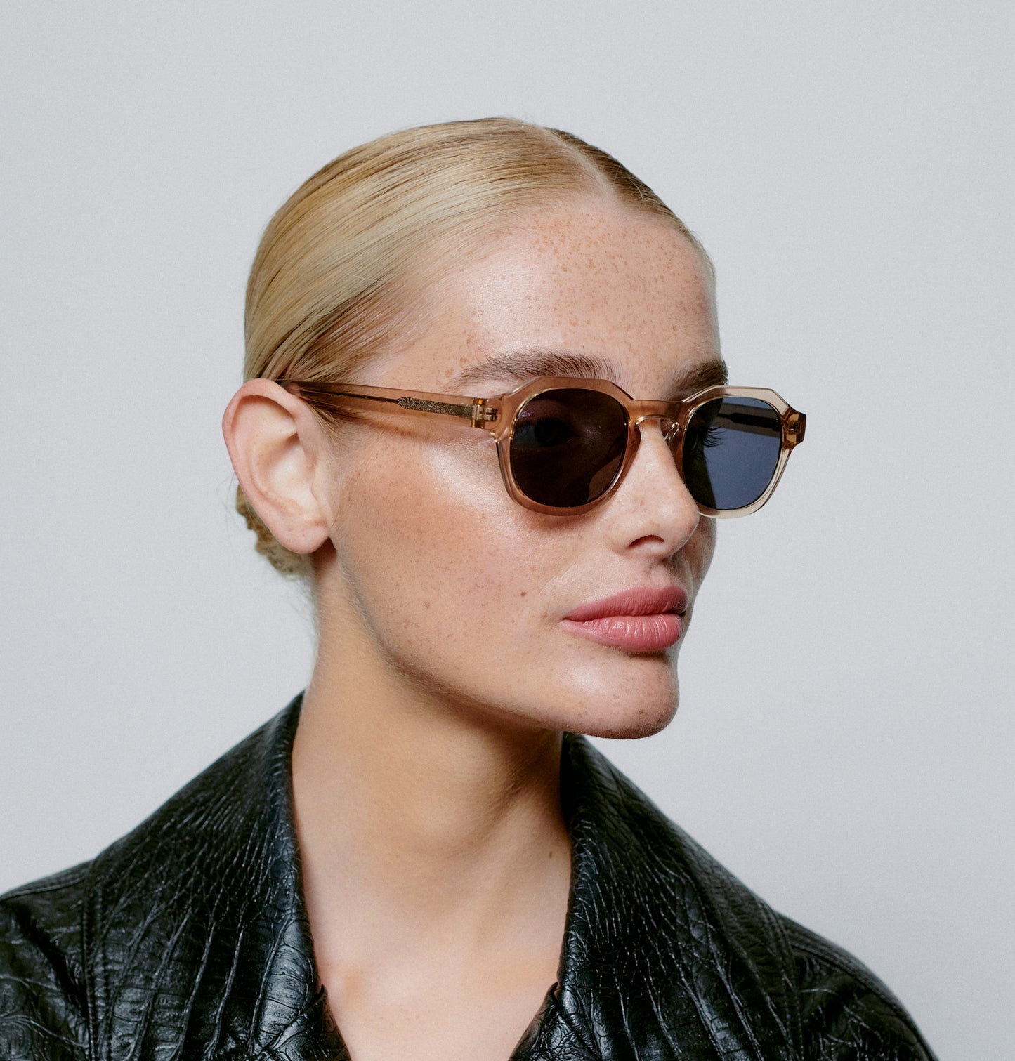 Heliotique | A.Kjaerbede Zan Sunglasses - Champagne