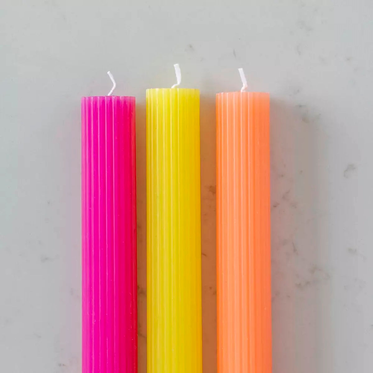 Heliotique Neon Scalloped Dinner Candles