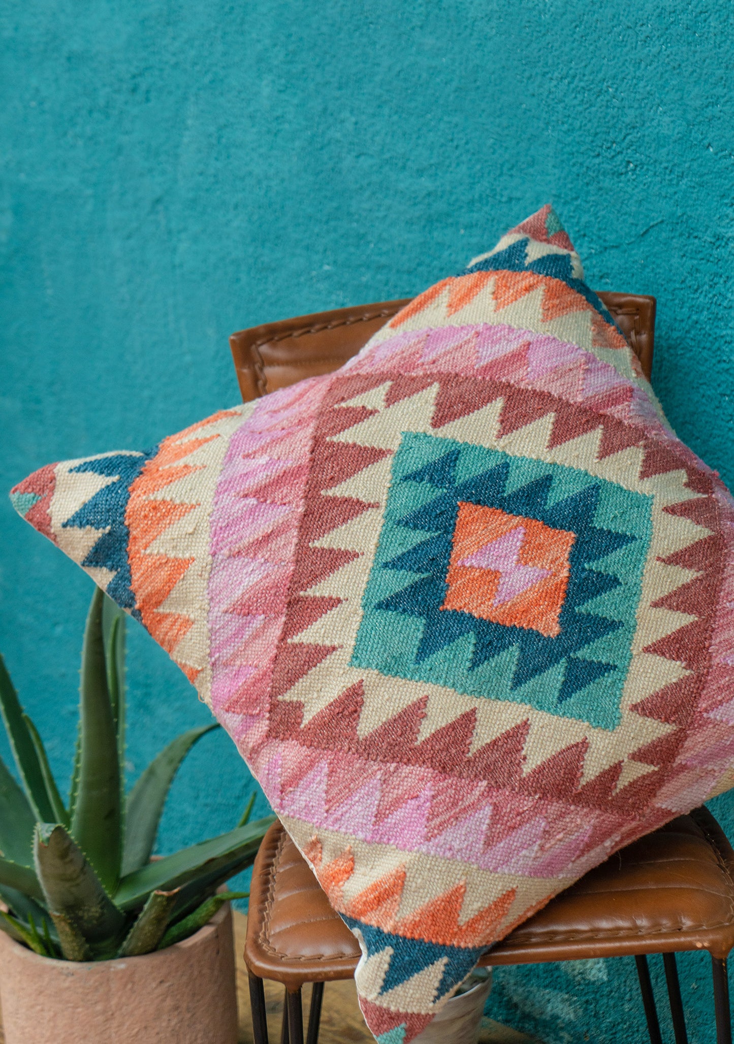 Heliotique | Namaste Ilica Handloom Kilim Cushion