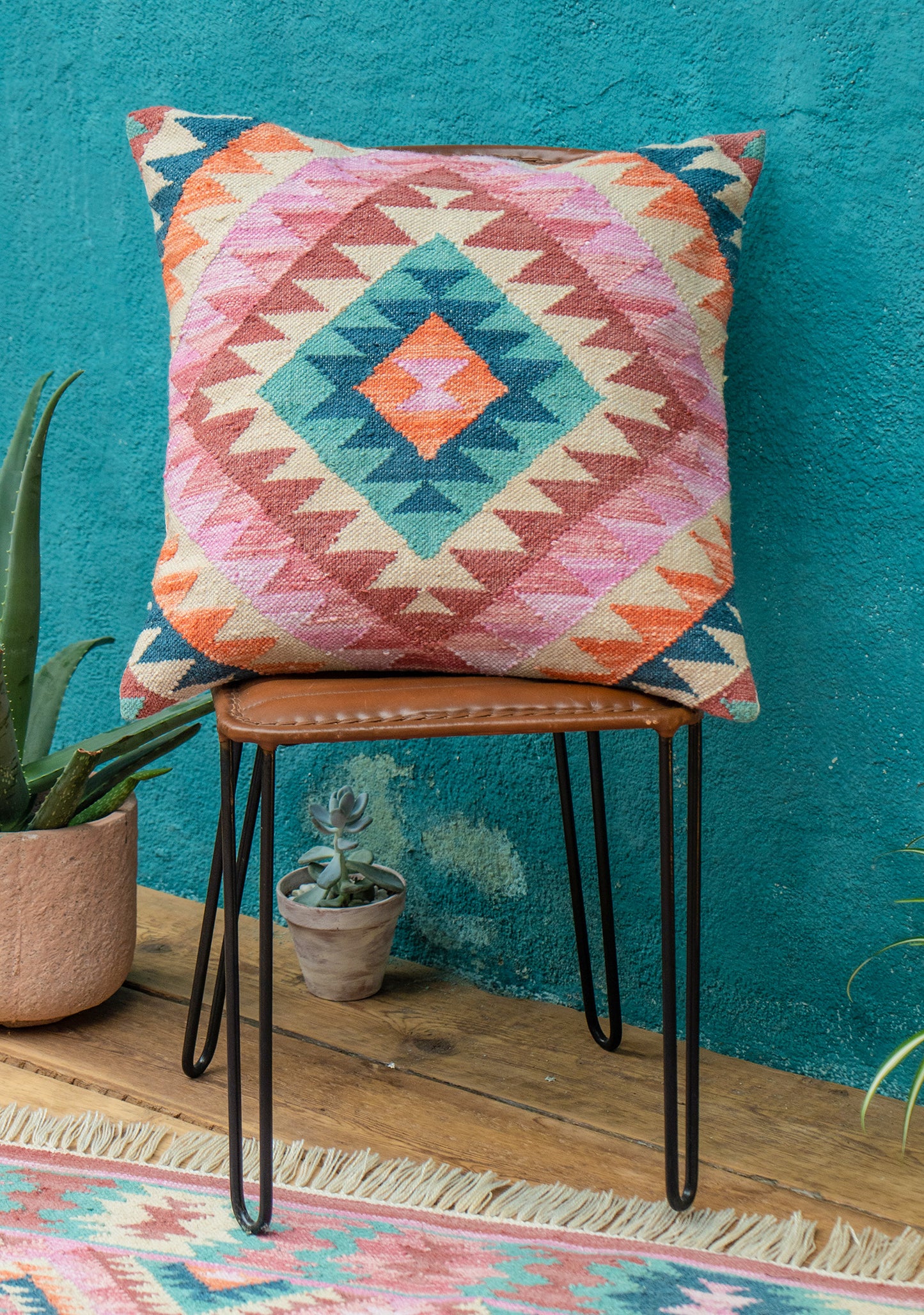 Heliotique | Namaste Ilica Handloom Kilim Cushion