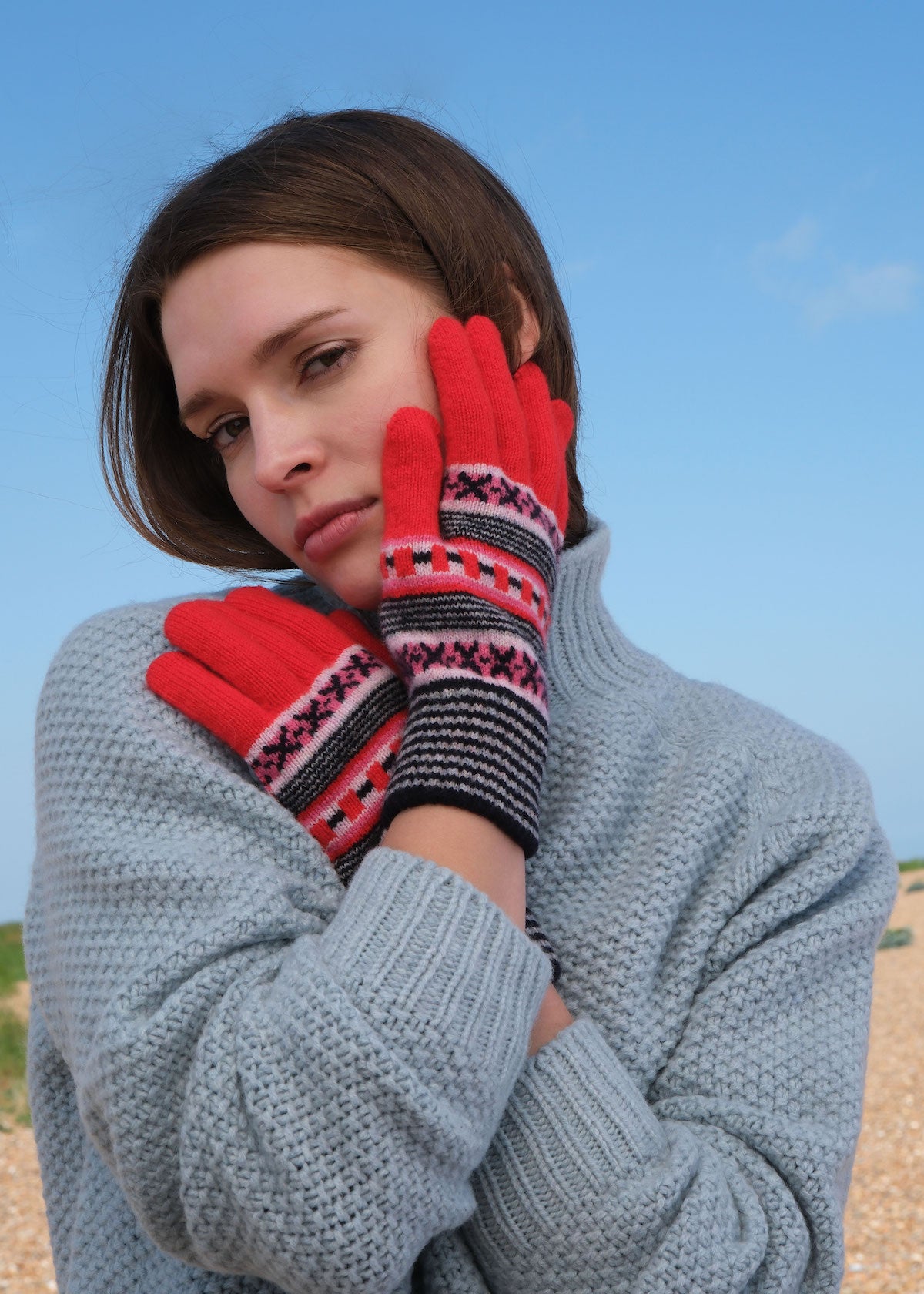 Heliotique | Quinton & Chadwick Dot & Cross Lambswool Gloves