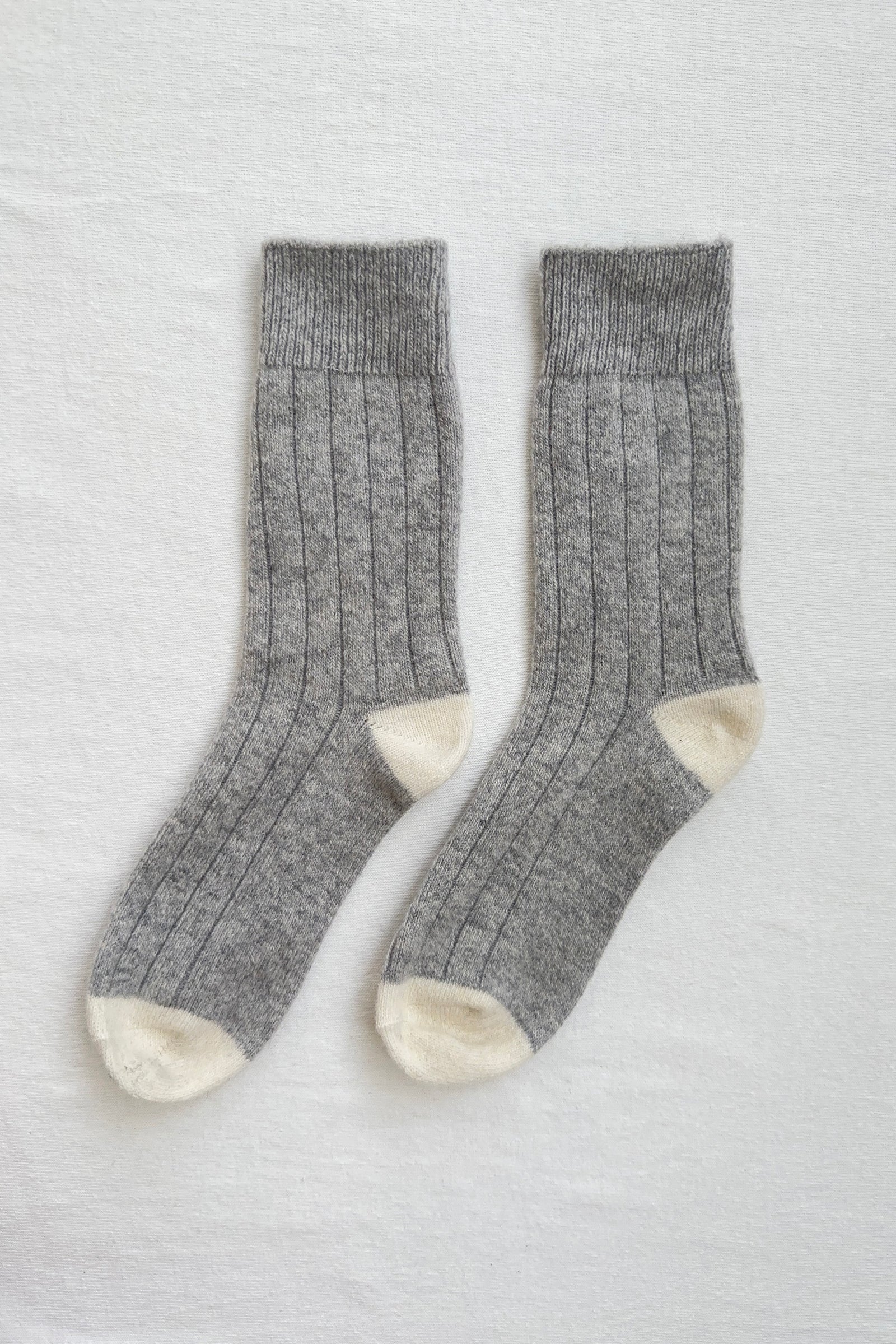 Heliotique Classic Cashmere Socks - Grey Melange