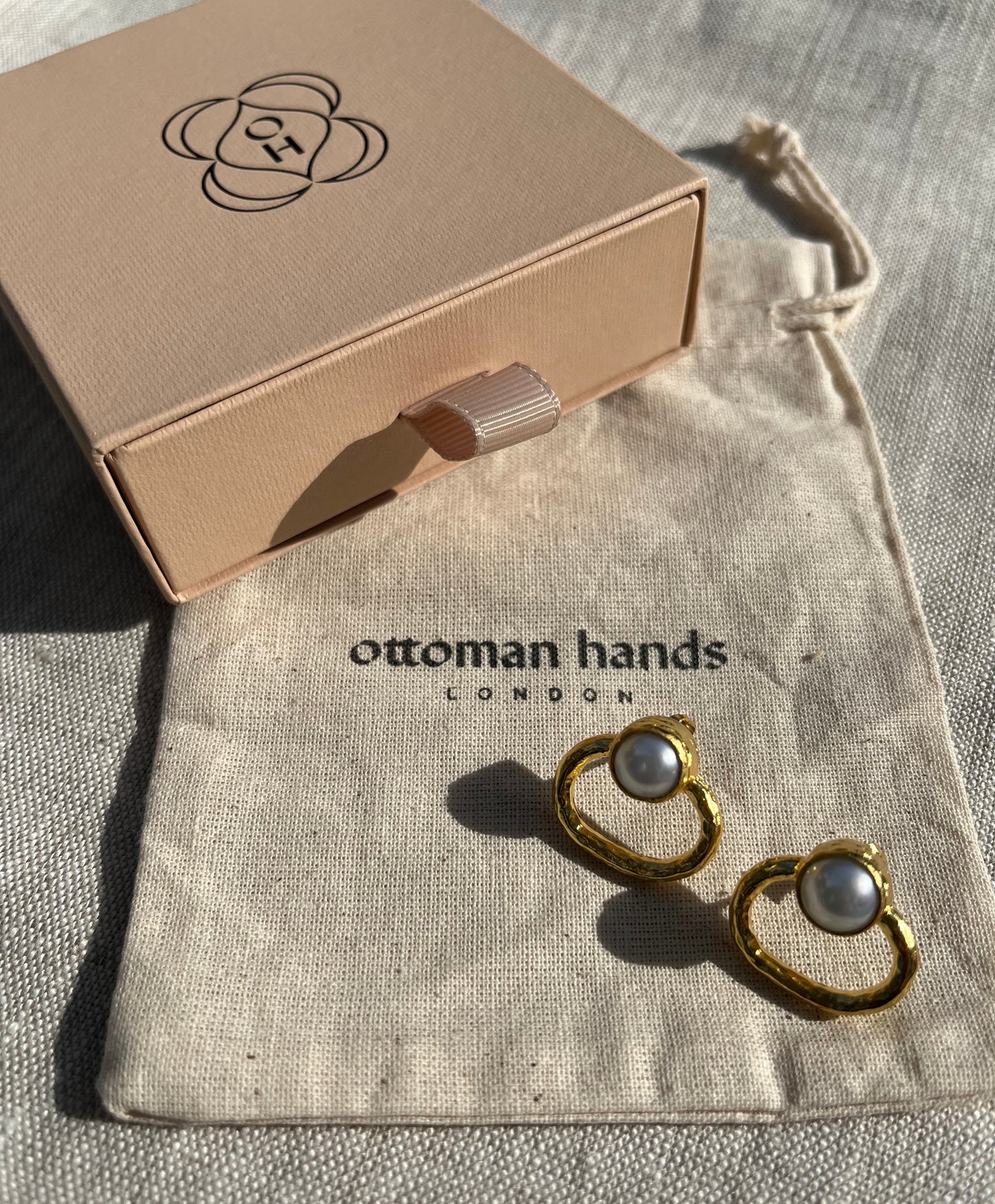 Heliotique Carla Pearl Stud Earrings
