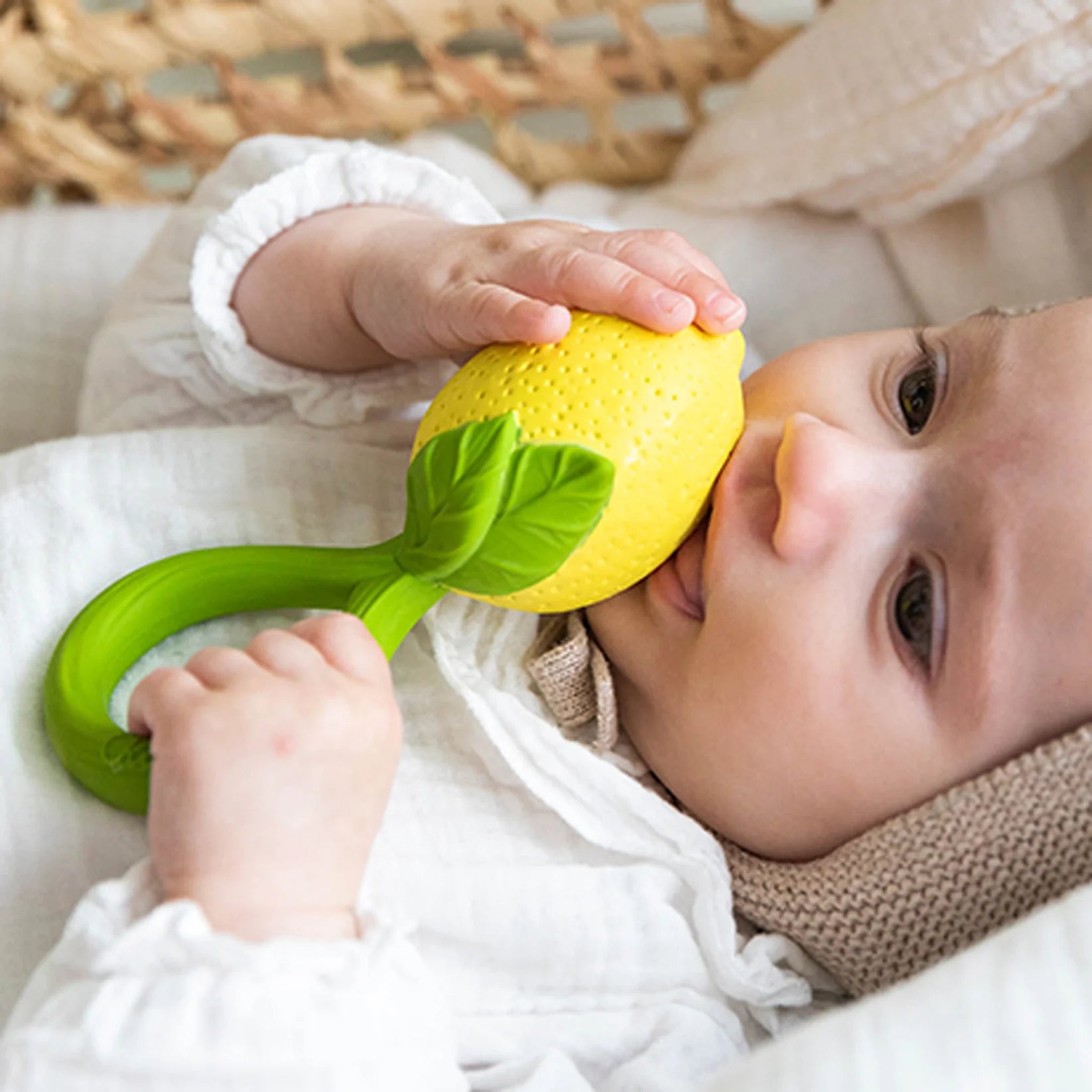 Heliotique Lemon Rattle - Natural Rubber