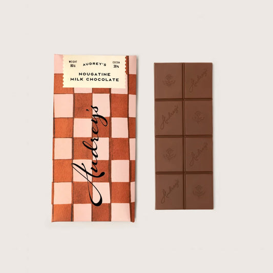 Heliotique | Audrey's Milk 38% Nougatine Chocolate Bar