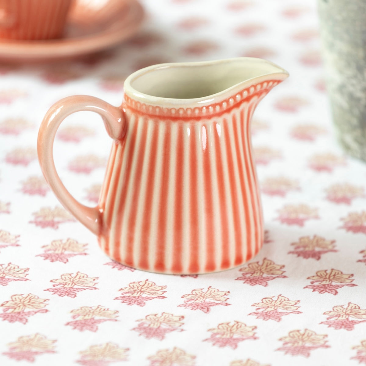 Heliotique Pembroke Stoneware Jug - Pink