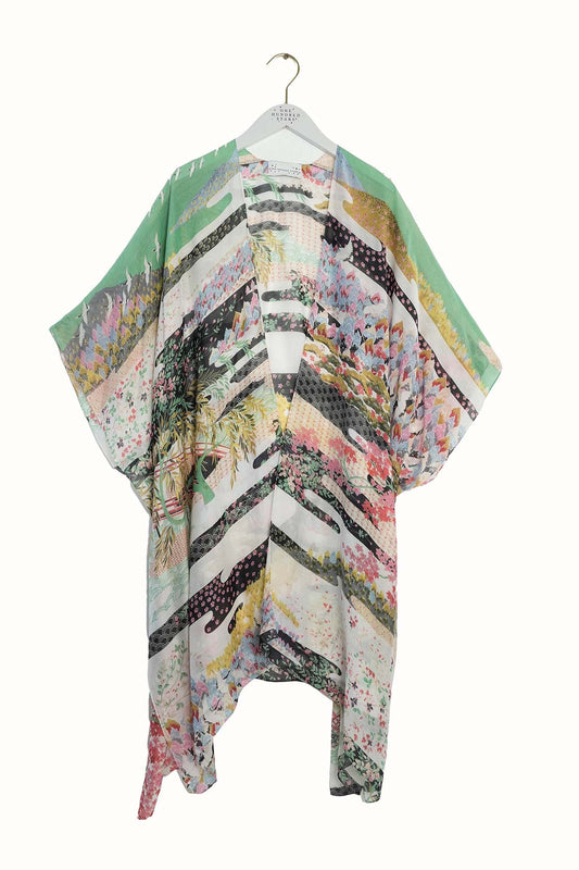 Heliotique | One Hundred Stars Spring White Throwover