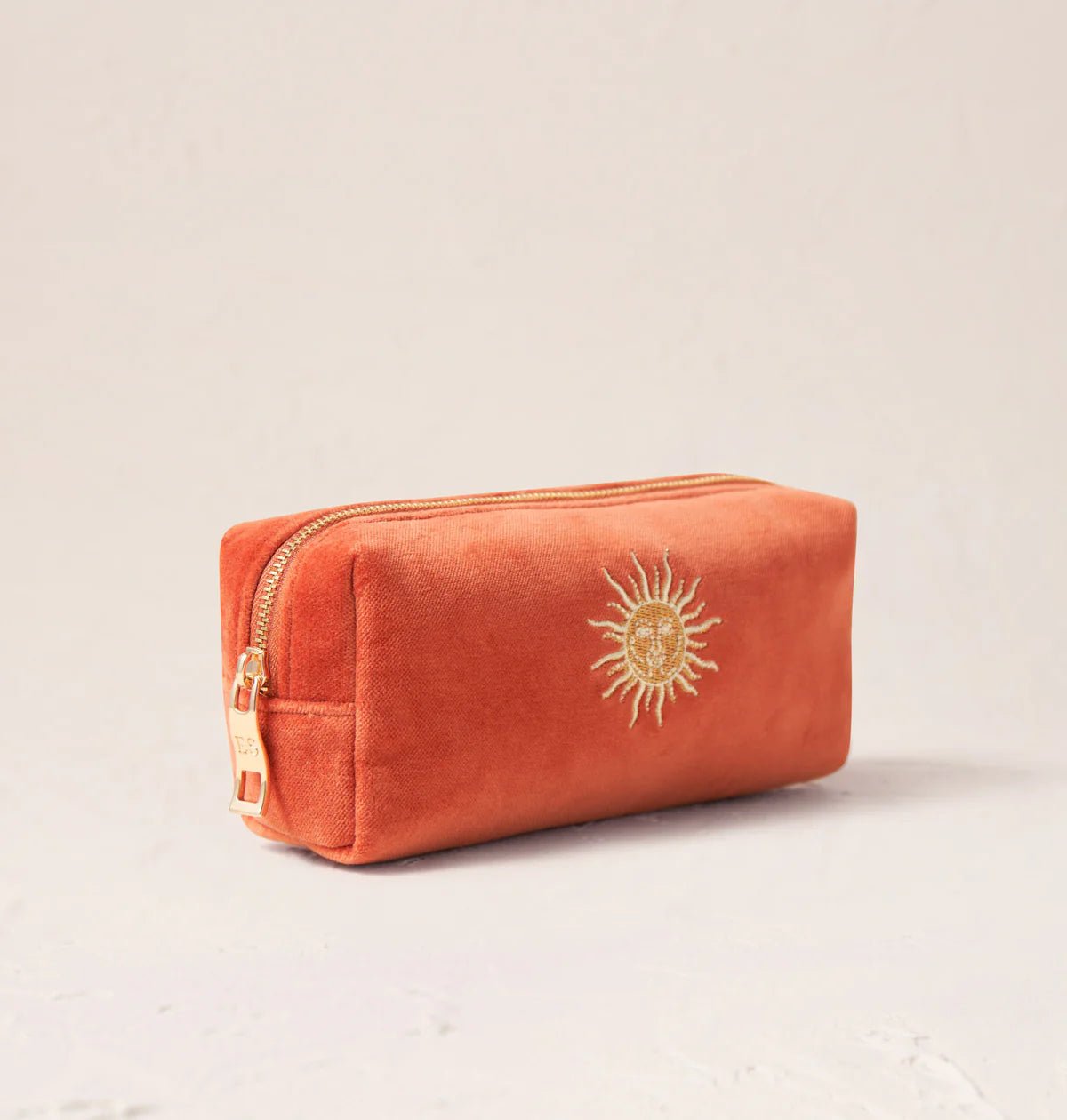 Heliotique | Elizabeth Scarlett Sun Goddess Velvet Make-Up Brush Bag