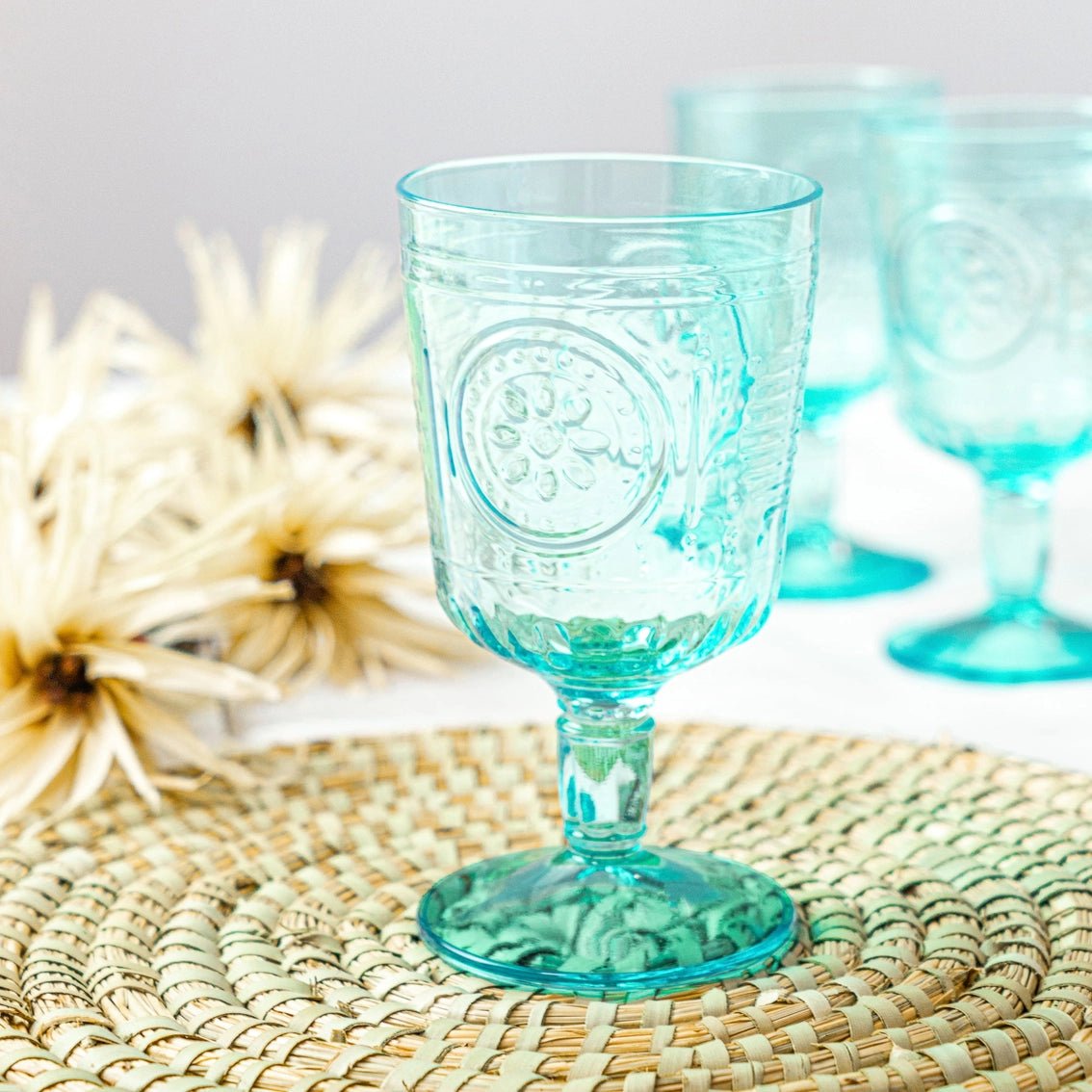Heliotique | Rinkit Floral Goblet Wine Glass - Blue