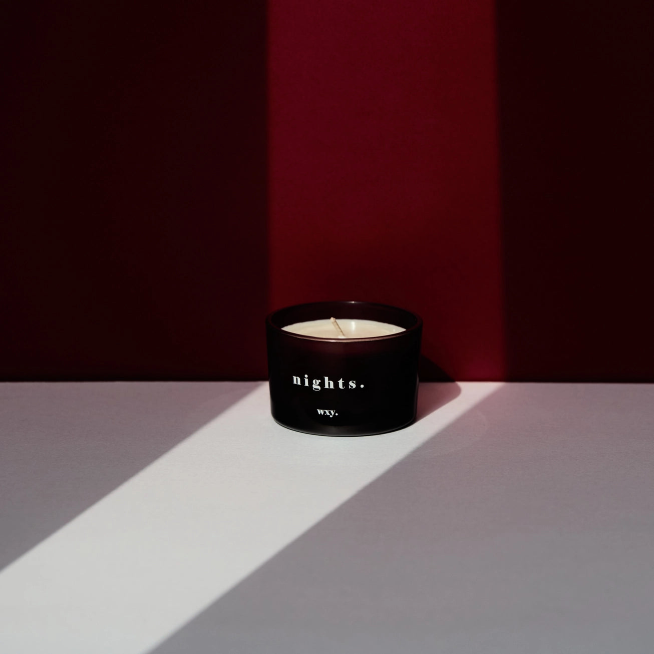 Heliotique Nights Candle - Bourbon Sugar & Tobacco Leaf