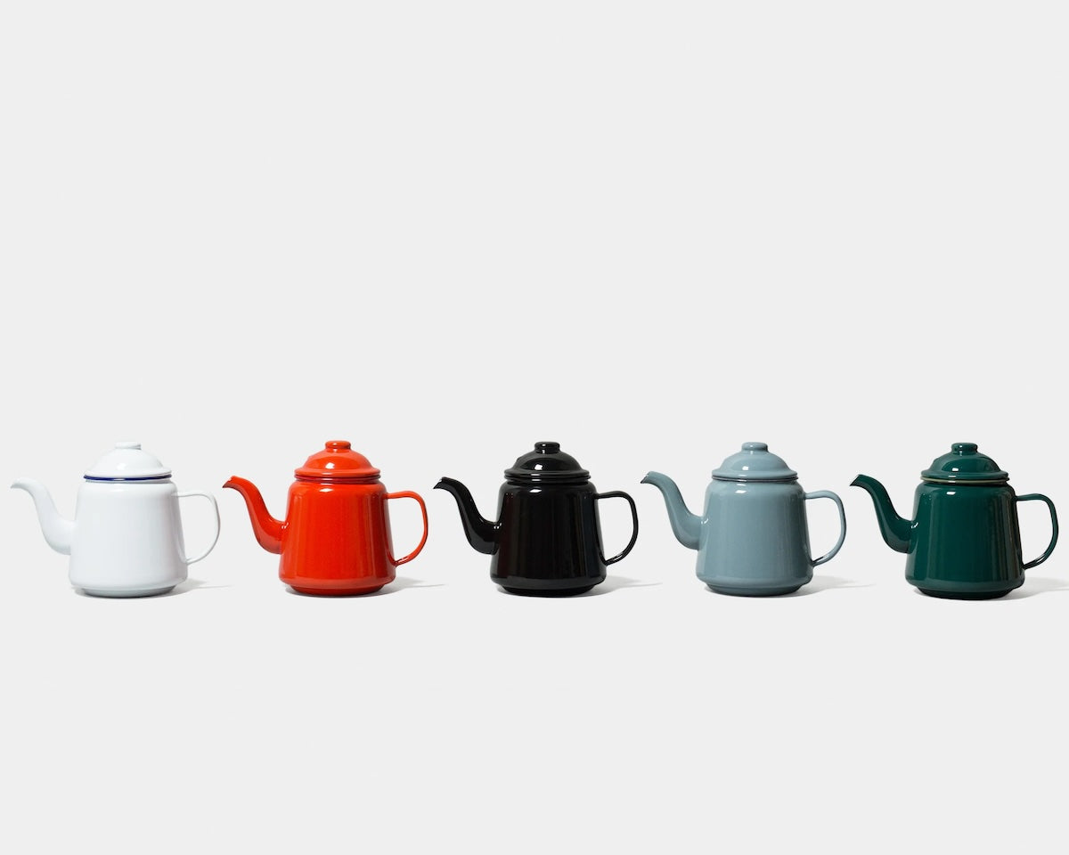 Heliotique | Falcon Enamelware Enamel Teapot - Pillarbox Red