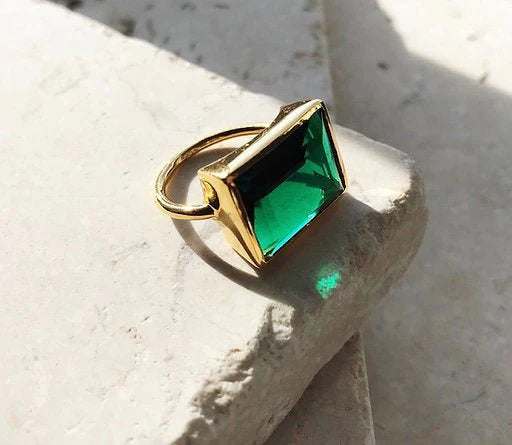 Heliotique | Shyla Lenny Ring - Emerald Green